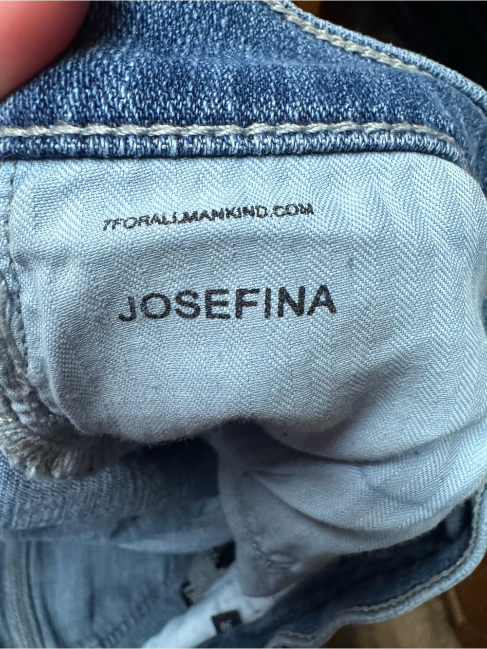 7 For All Mankind Josefina Light Blue Distressed Cropped Jeans - Picture 5 of 8